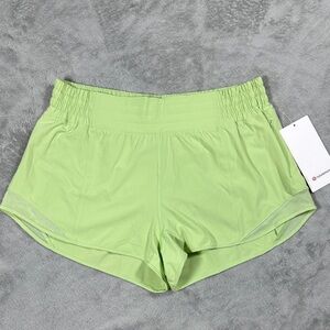NWT Lululemon Lemongrass Hotty Hot HR Short 2.5" *Lined, size 12